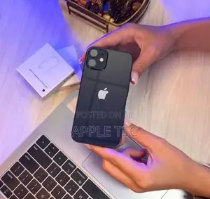 Apple iPhone 12 64GB (Used)