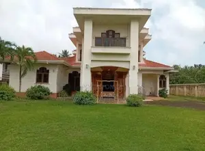 Commercial Building for rent in Negombo City