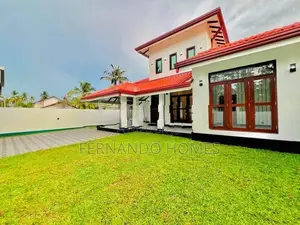 Clear Deeds 16P Land With Single Storey House for Sale In Kandawala