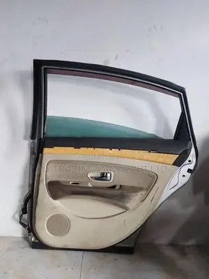 Nissan Bluebird G11 RH Rear Door