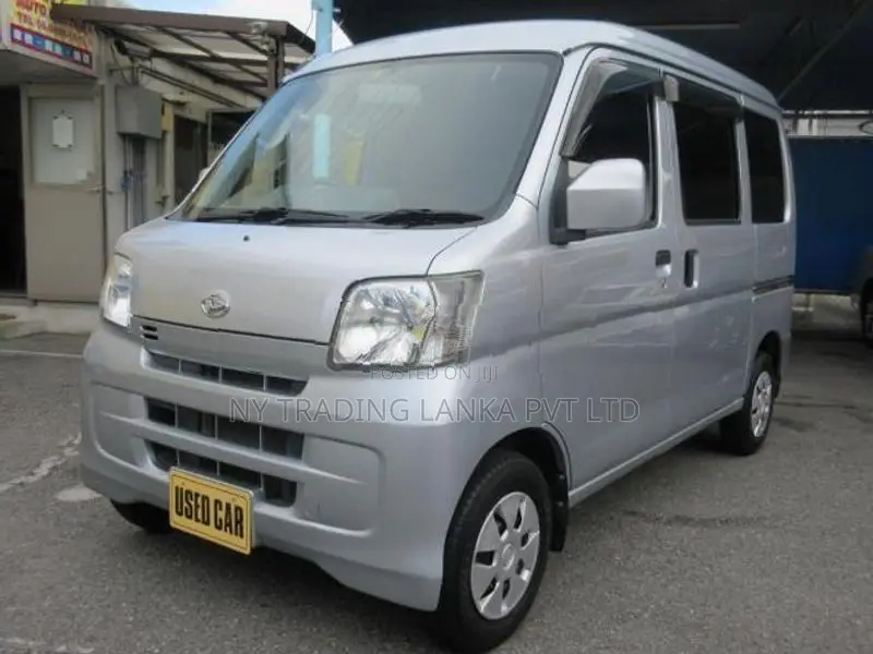 Daihatsu Hijet S320V Headlight