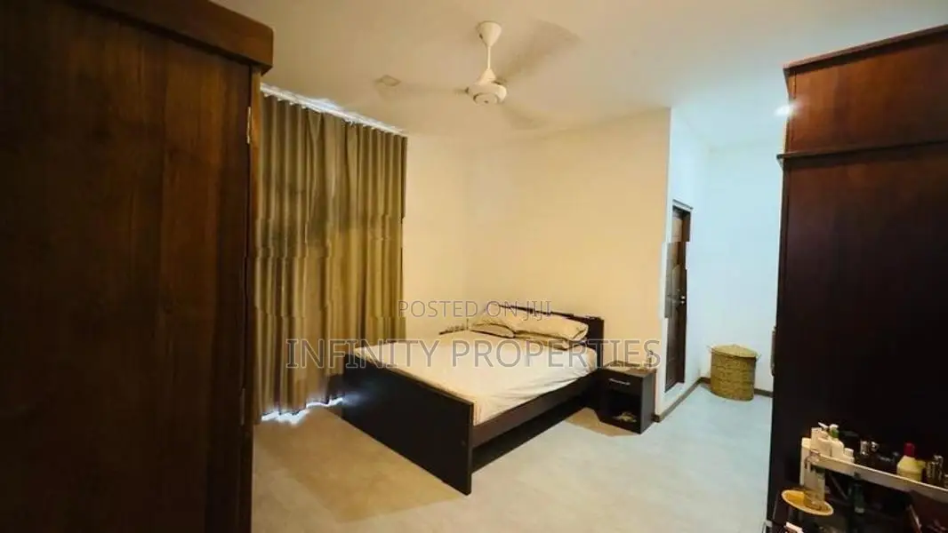 (AF930) Architect Designed House - Off Anderson Road Kohuwala