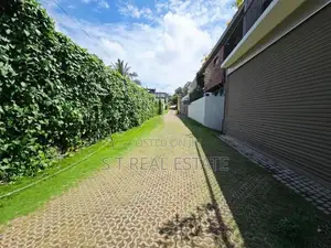 12P Prime Bare Land For Sale In Thalawathugoda
