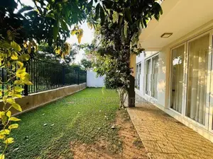 4BR Luxurious House for Sale Thalawathugoda