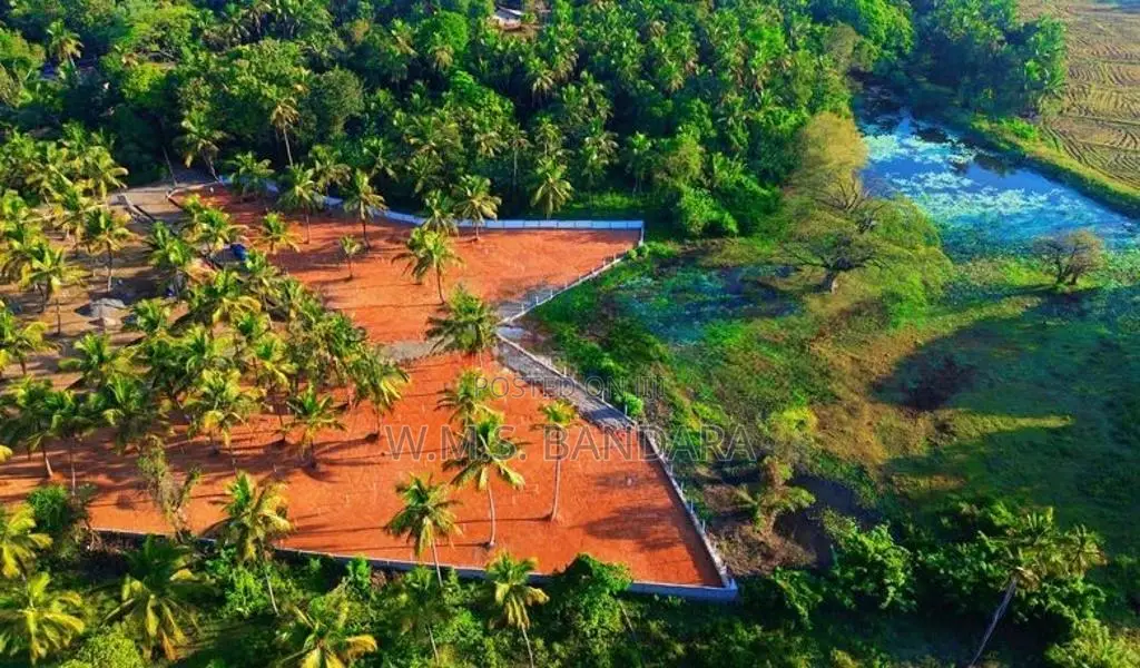 Valuable Land for Sale in Melsiripura M07