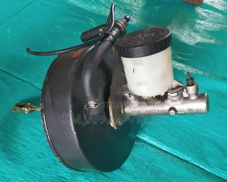 Datsun D21 Brake Booster