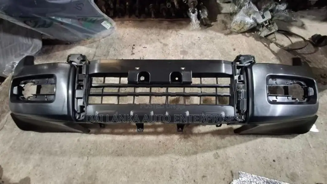 Mitsubishi Montero V98 Front Bumper
