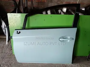 Toyota Prius 30 Left Front Door Complete