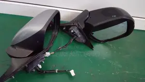 vezel Ru3 Side mirror
