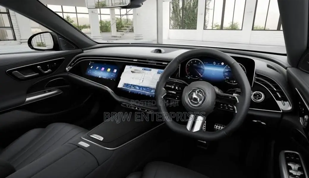 Mercedes Benz E200 amg prem plus 2025