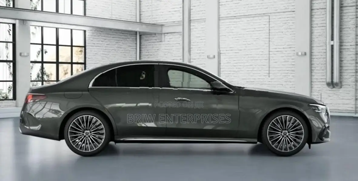 Mercedes Benz E200 amg prem plus 2025