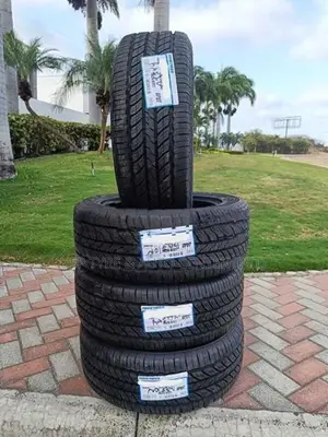 265/65 R17 Toyo Tyre for Toyota Hilux
