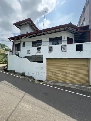 ATHURUGIRIYA : 8BR (10.5P) MULTI-UNIT HOUSE COMPLEX FOR SALE