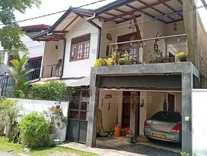 Solid Modern Architectured House in Piliyandala for Sale