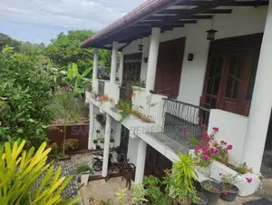 2 Storied House For Sale in Piliyandala Dampe Lake Drive