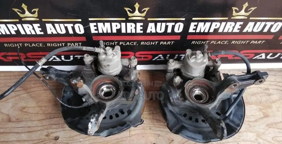 Daihatsu Mira LA 340 Front Hub /Disk/Caliper