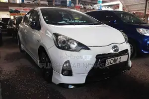 Toyota Aqua 2013