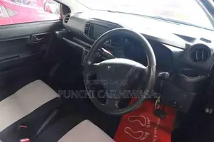 Toyota Pixis 2017