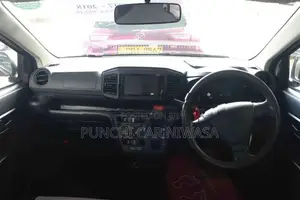Toyota Pixis 2017