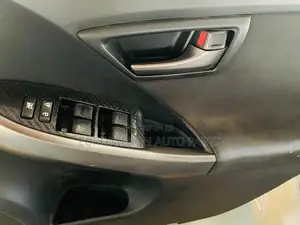 Toyota Prius Zvw30 Doors Uphosting