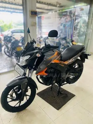 Honda Hornet 2018