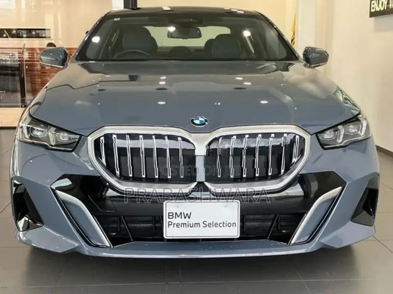 BMW 525Li (Import) 2025