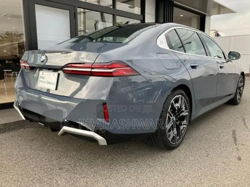 BMW 525Li (Import) 2025