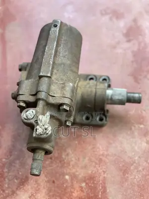 Steering Box Toyota Hilux LN106