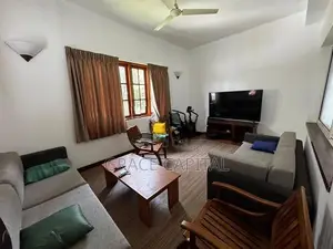 House with fully Solar powered for rent in Thalawathugoda