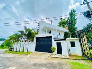නව නිවසක් විකිනීමට අතුරුගිරියෙන්