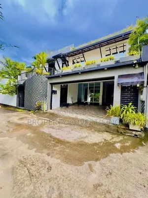Piliyandala Modern Two-Story House for Sale!