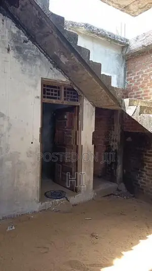 House for Sale Near Zahira College Orabipasha Road Kalmunei