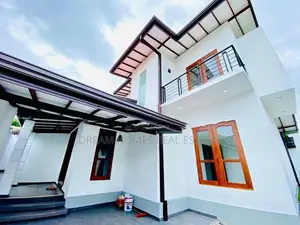 Luxury Family Home Near Millennium City Junction – Athurugiriya