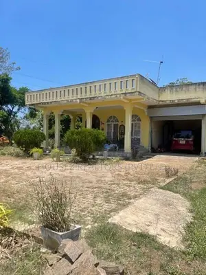 Prime Land with Two Houses for Sale in Chilaw