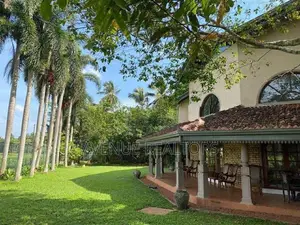 Luxury Estate House for Sale Maharagama