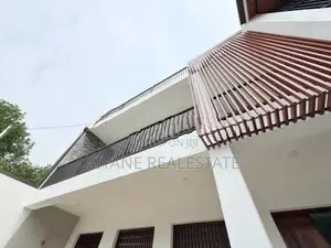 Luxury House Sale in Thalawathugoda