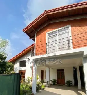 2 Storey complete house rent in Piliyandala (120 bus route)