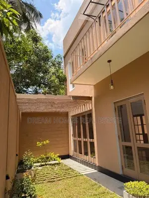 Luxury Architect-Designed 3-Storey House for Sale – Near Malabe Town