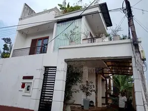 Newly Built Luxury House With Shop Space For Sale In Maharagama Arawwa