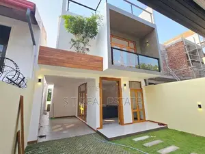 Brand New Luxury 3 Story House For Sale In Pelawatta