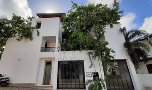 Luxury Tree House for Sale Nugegoda