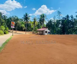 Residential Land for Sale in Wathupitiwala P7