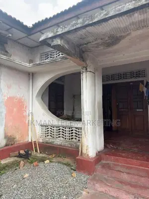 Commercial Property for Rent in Kesbewa