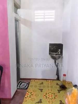 කාමරයක් කුලියට දීමට Millawa