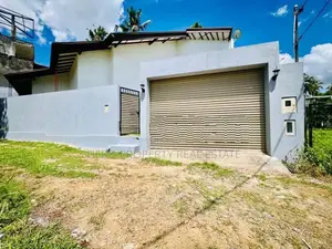 Luxury House for Sale in Athurugiriya