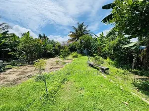 Beautiful Lake Facing Land for Sale in Nugegoda