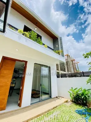Luxury House Sale Athurugiriya
