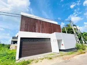 Luxury 5BR House for Rent in Malabe