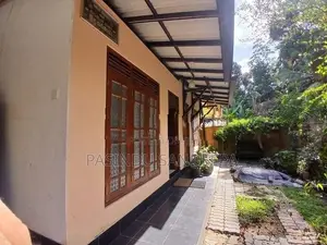 House 2nd Floor for Rent Karapitiya