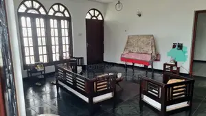 House upstairs Rent Mountlavinia